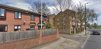 Albany Mews on the left, 2019. Camberwell Road end.  X.png