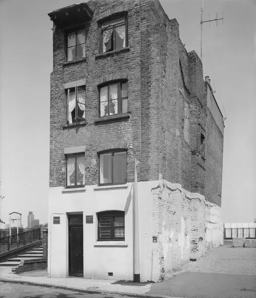 Fulford Street c1983, the address is now given as 41 Rotherhithe Street. X.png