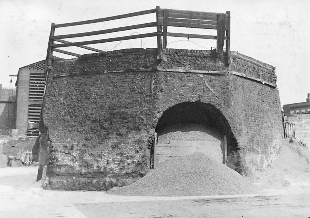 Albany Road Kiln, Burt's Yard Canal Bank, 293 Albany Road.  X.png