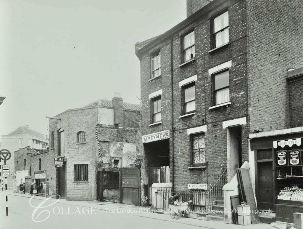 Alvey Street ,Nos 1-3 by Alvey Mews. East Street to the left.   X.png