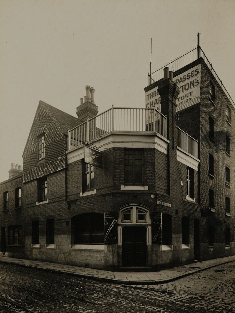 Rotherhithe Street, Nos 346. The Three Compasses Pub.  2   X.png