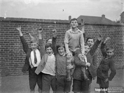 Brothers, George & Edward Dallagan from Rotherhithe, dived into the Thames from Globe Pier, Rotherhithe, to rescue a playmate, Victor Bowden aged five. 19 September 1932.  X.png