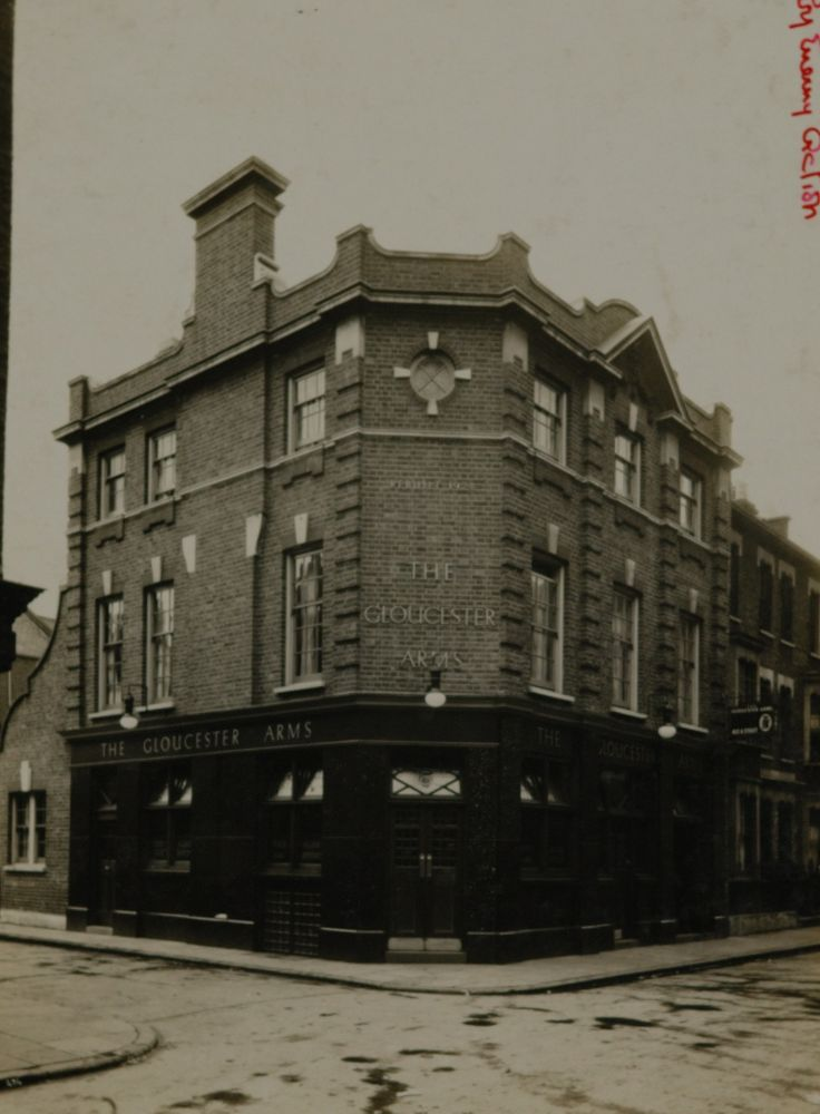 Mason Street, The Gloucester Arms Pub.  X.png