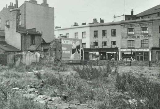 Frean Street looking towards Marine Street and (Old) Jamaica Road Bermondsey 1950’s.   X.png