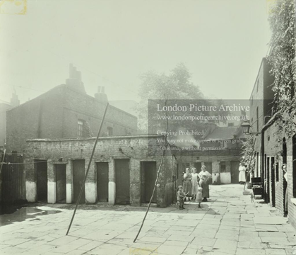 Jacob Street, Gutteridge Court, Bermondsey c1925. X.png