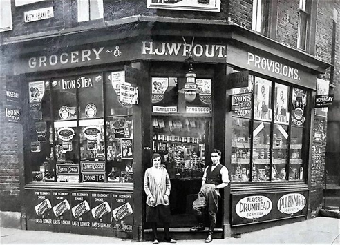 Westmoreland Road corner with Alvey Street c1928. Harry John Wrout and his wife. X.png